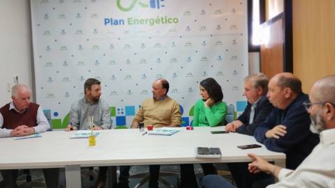 Se firmaron los primeros convenios para bombeo solar y agua potable en La Pampa